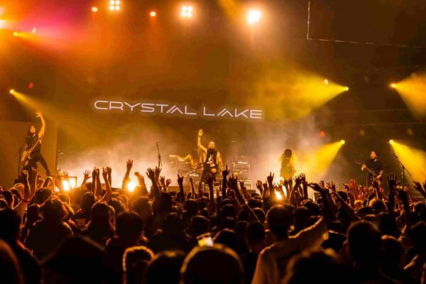 Crystal Lake演出2
