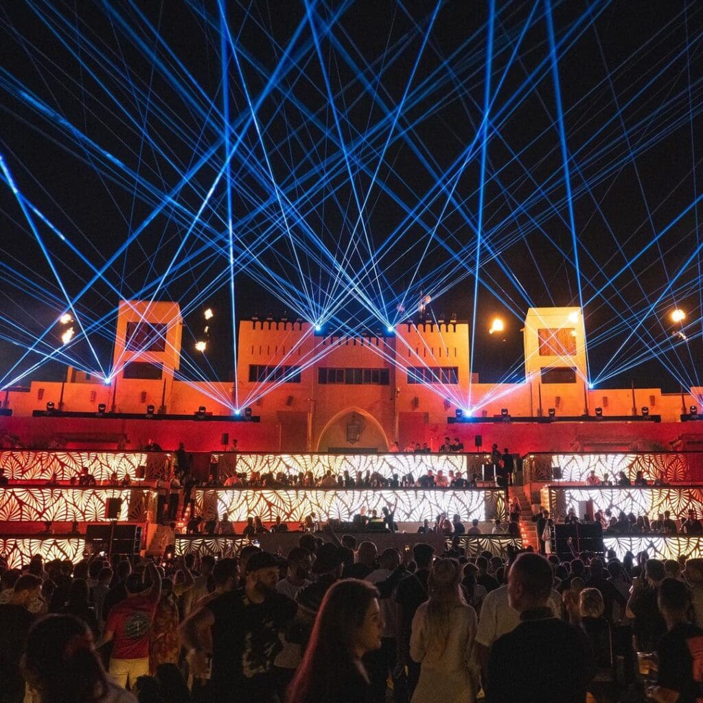 「Terra Solis」號稱奢華版Tomorrowland已開放2023下半年預約！在杜拜來場沙漠渡假電音之旅14jpg