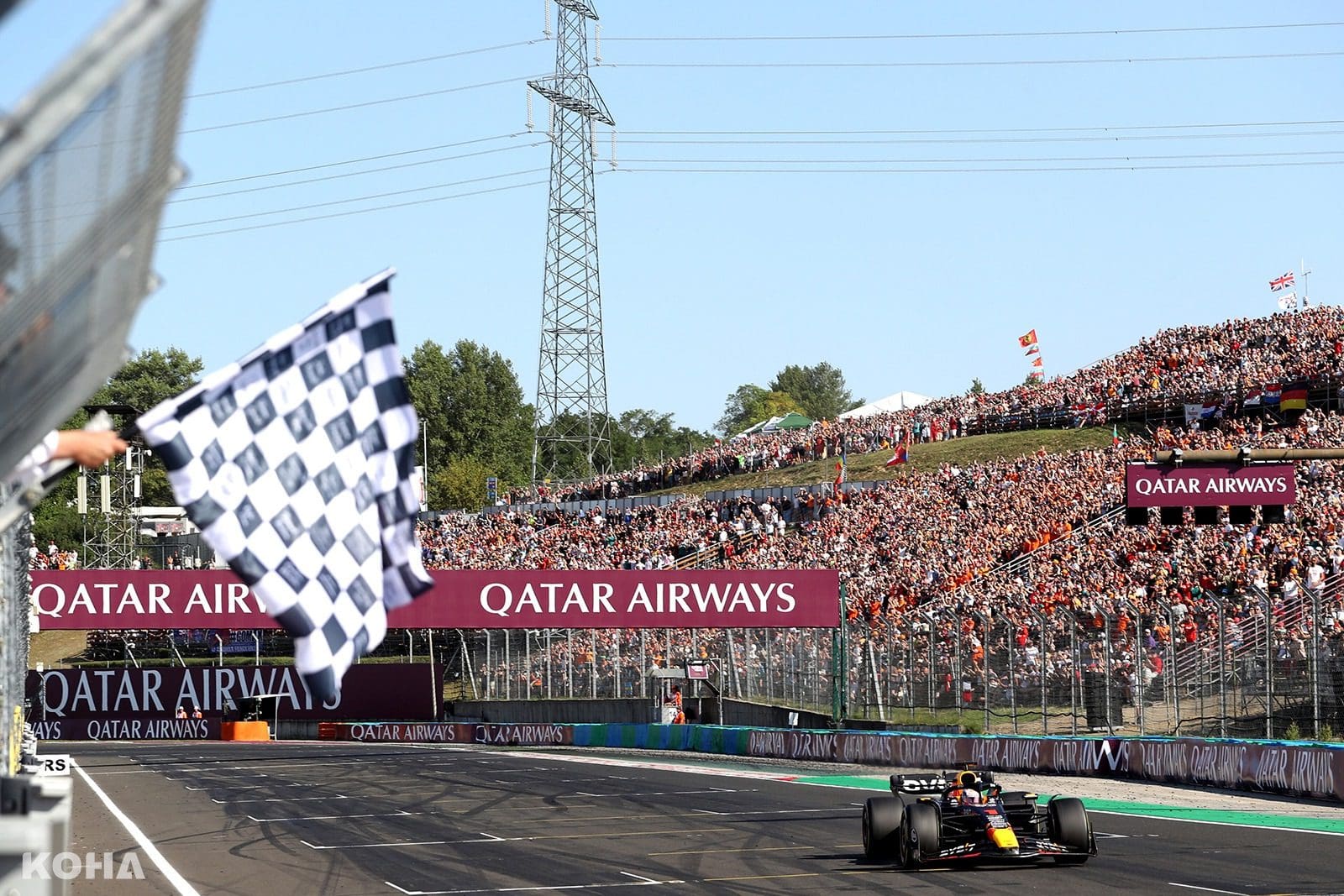 圖5 Max Verstappen行駛RB19在F1匈牙利大獎賽拿下他本季的第9場勝利（圖片來源：Red Bull）