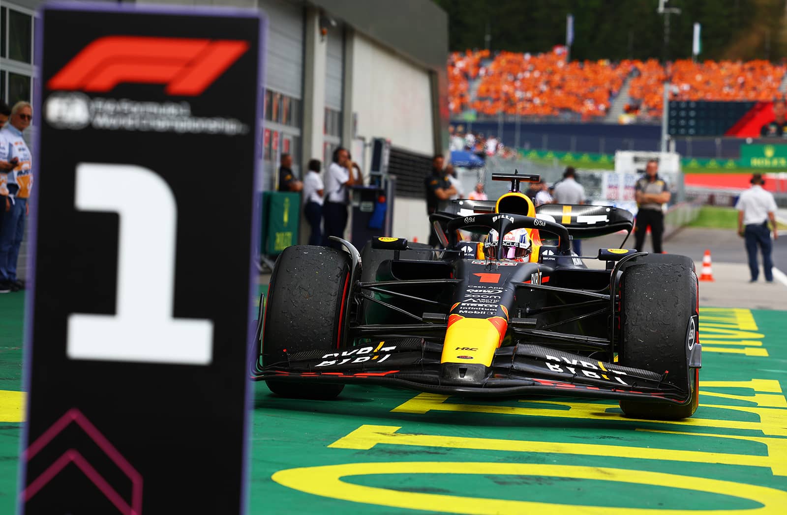 圖6 Red Bull 車隊Max Verstappen回歸紅牛賽道奪冠 1