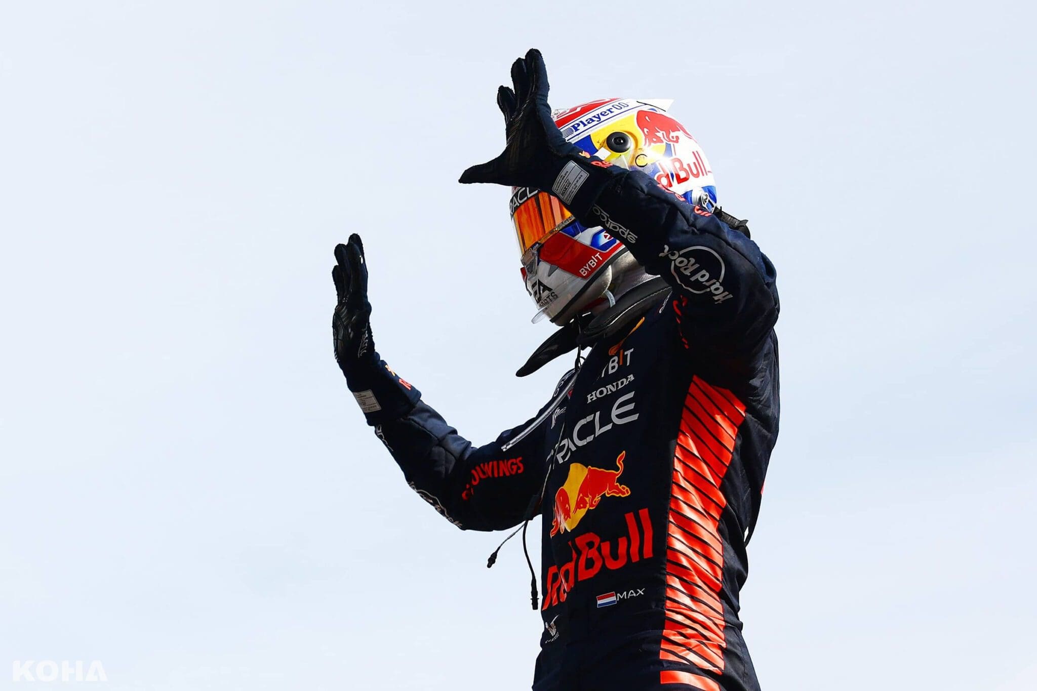 圖1  Max Verstappen創下單季第十連勝，超越前輩Sebastian Vettel在十年前的連勝紀錄，為F1史上第一人達到此成就。（Red bull提供） 1