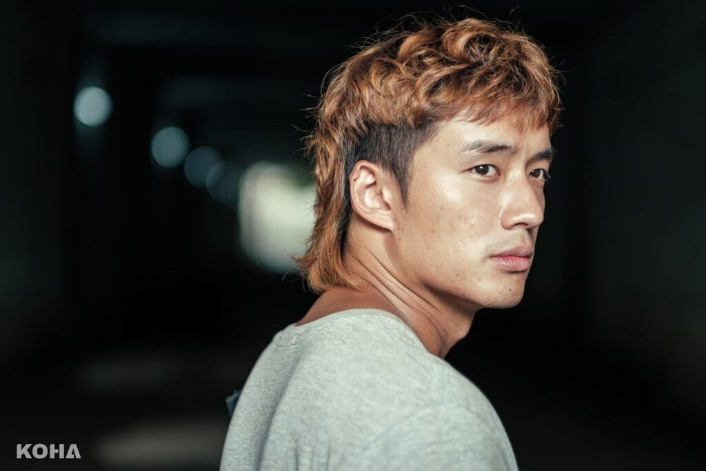 【甲上娛樂提供】陳澤耀在電影《富都青年》飾演弟弟阿迪