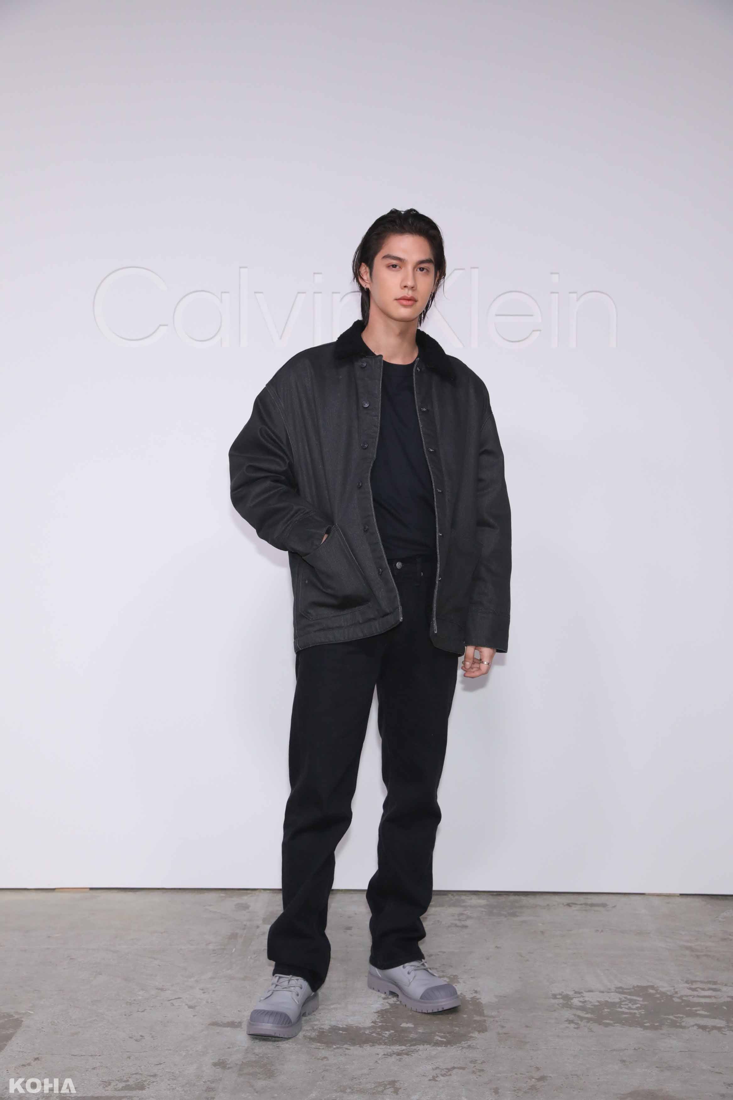 瓦奇拉維特·奇瓦雷Bright Vachirawit穿著Calvin Klein秋季系列造型現身品牌的時尚和音樂之夜二
