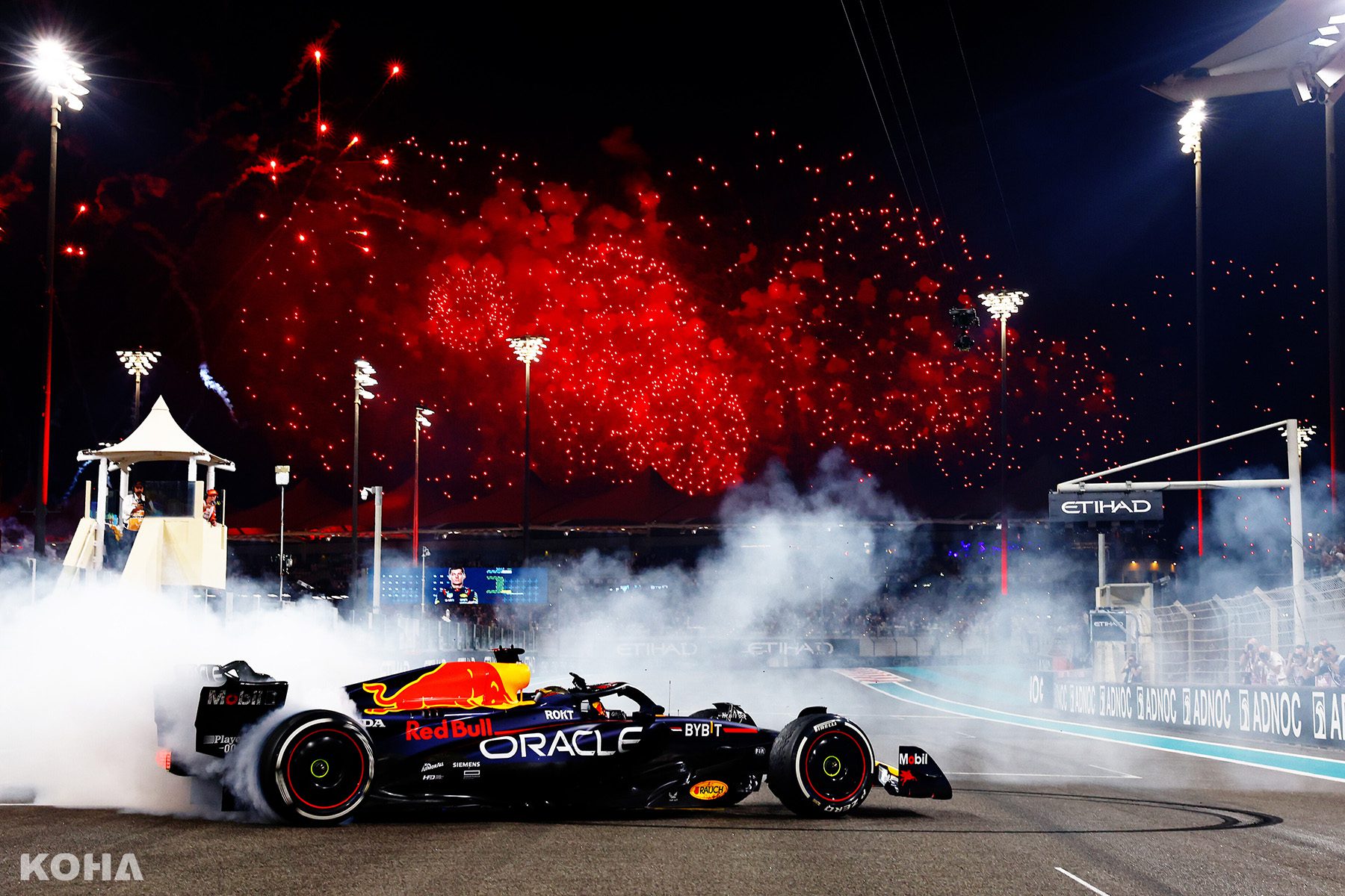 圖1 Red Bull車手Max Verstappen在阿布達比大獎賽拿下他在本季第19場勝利，為2023年賽季劃下完美句點。來源：Red Bull