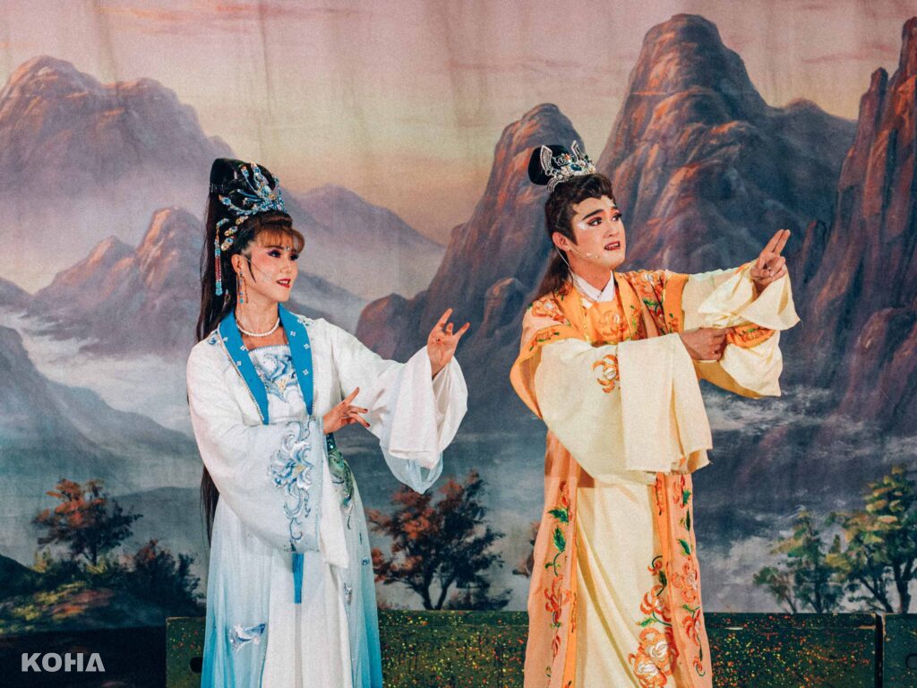 4.12月8日至17日每周五六日，可欣賞景勝戲劇團帶來《盜仙草》精彩演出，一起來見證白素貞與許仙的愛情故事。