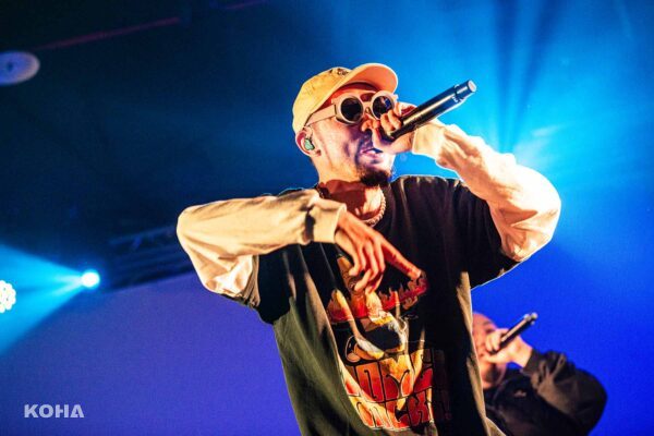 MC HotDog熱狗在簡單生活節Legacy舞台突襲演出新歌《樓上的房東》，震撼現場歌迷