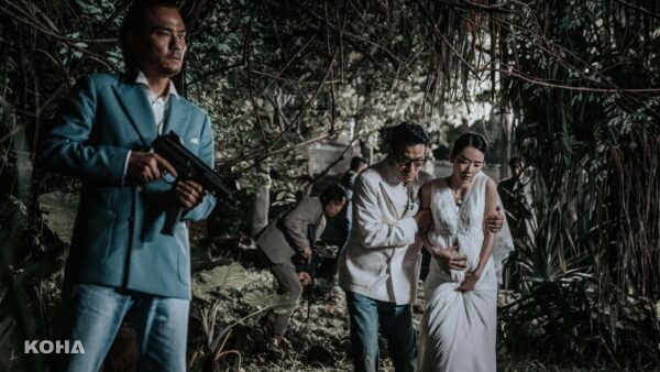 香港犯罪動作電影《潛行》婚禮現場變戰場的動作場面 劉德華要求高 在狂風暴雨中拍了12個晚上