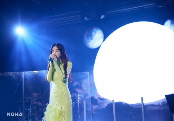 Ella陳嘉樺睽違9年發行個人專輯《BAD HABITS》4/13在台北舉辦新專音樂會爆棚！肯定自己演出：今天這個場子我撐住了！