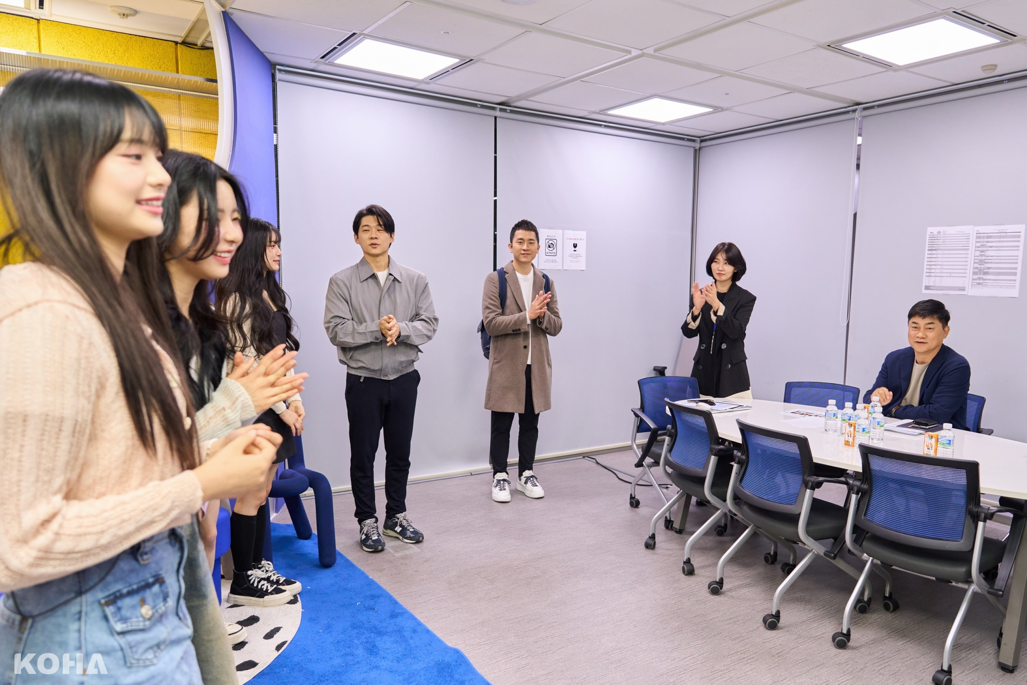 GENBLUE幻藍小熊拜會SBS Medianet 的 CEO執行長 LEE SANG SU