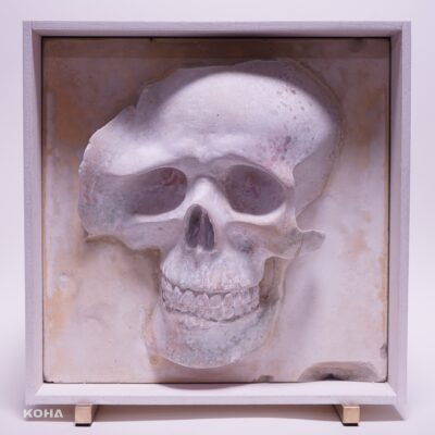村岡佑樹 《The wall — skullI—》 Terracotta wood brass 23×22×10 cm 2024