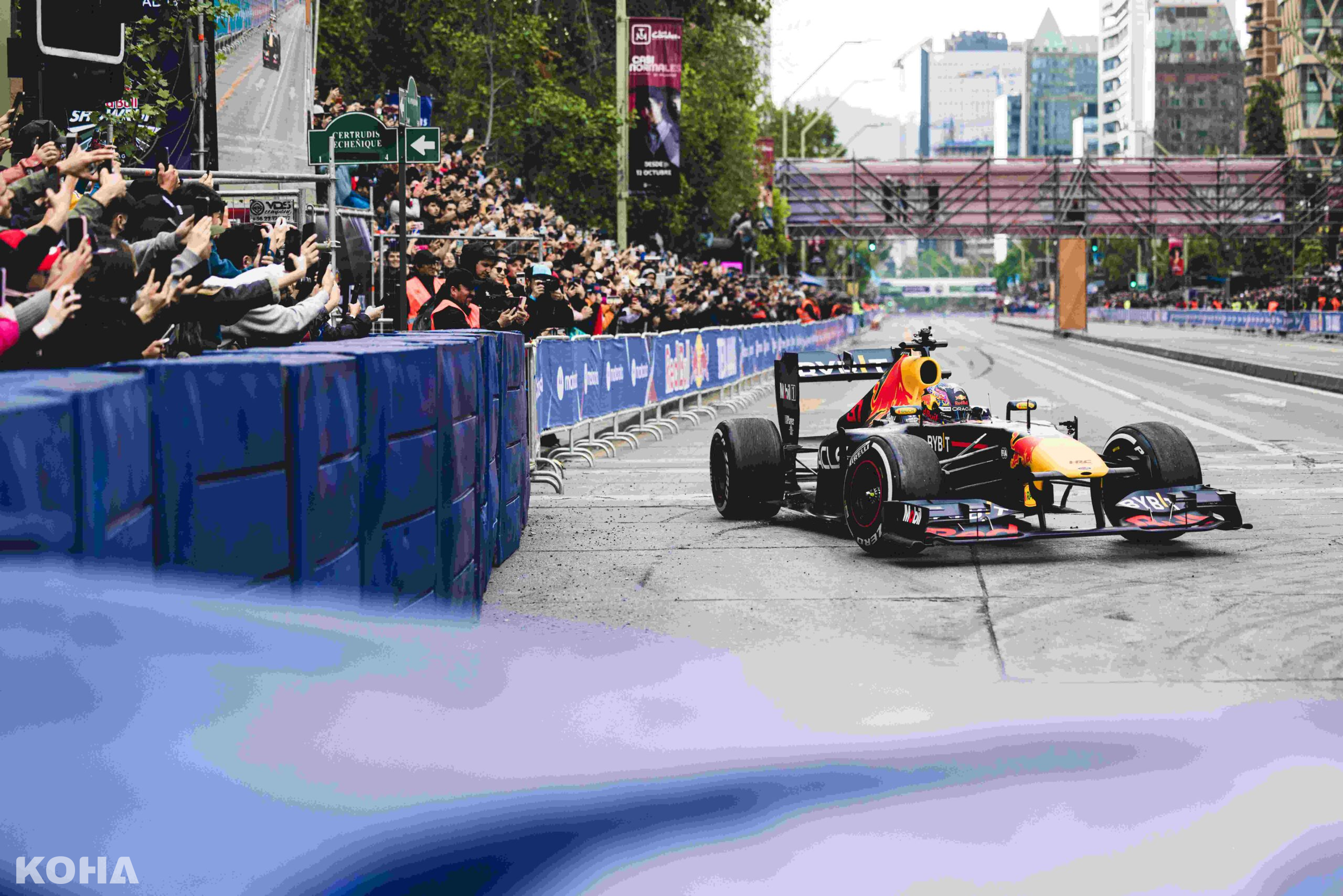 Red Bull 與臺中市政府攜手9 28舉辦史無前例的Red Bull Showrun Taichung，將首度有F1賽車在台街頭飆速。（Red Bull 提供） scaled
