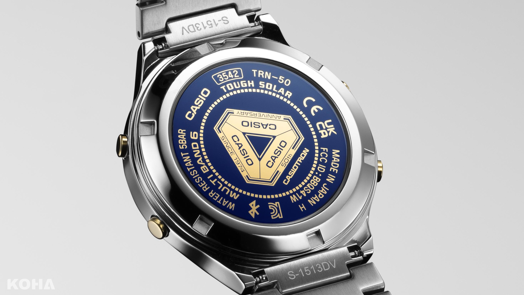 Sky and Sea系列腕錶背蓋皆有印上手錶50週年三角形logo示意型號Casiotron TRN 50SS